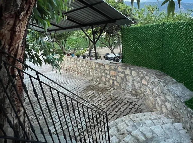 ホテル Artemis Deluxe Apart *