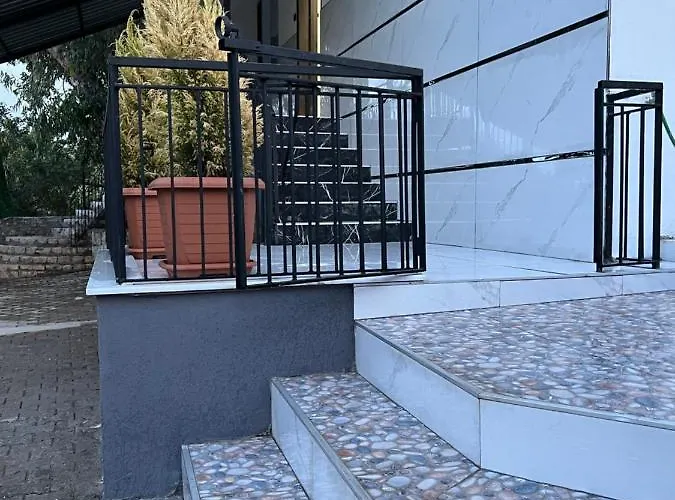 Artemis Deluxe Apart ホテル