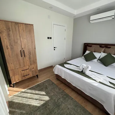 Hotel Artemis Deluxe Apart *