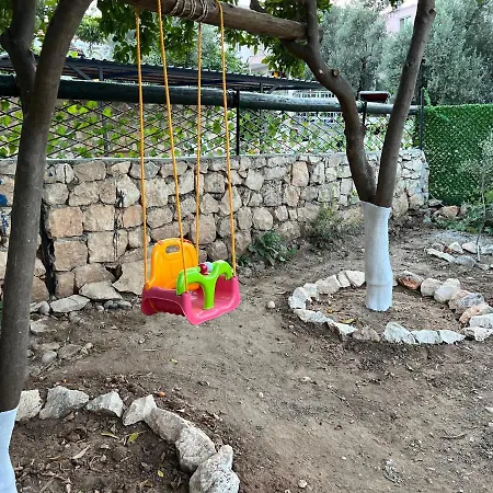 Artemis Deluxe Apart Hotel